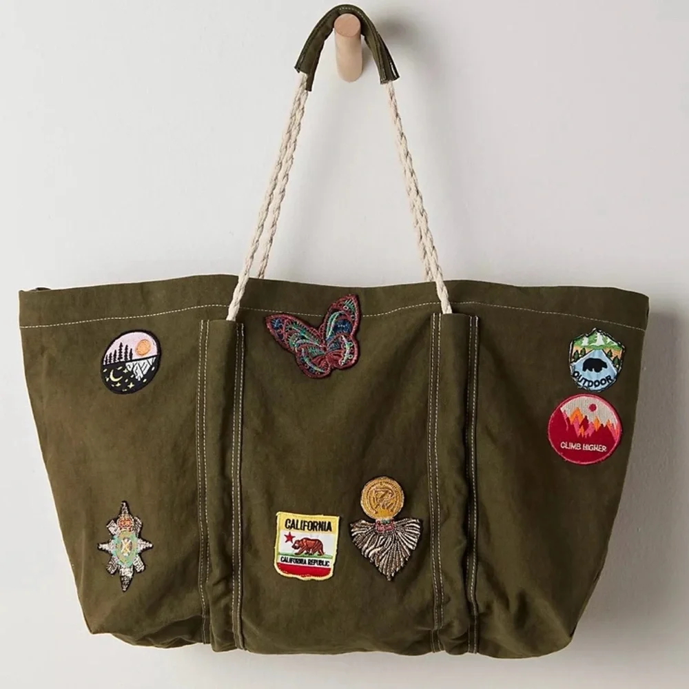 NWT free people been there badge tote - Picture 1 of 4